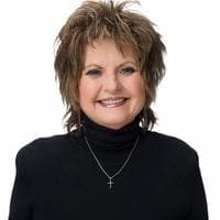 Vicki Estes - Highlands Residential Mortgage, Ltd. in Greensboro, NC