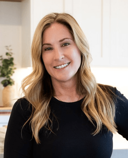 Danielle Young - Gallery Photo