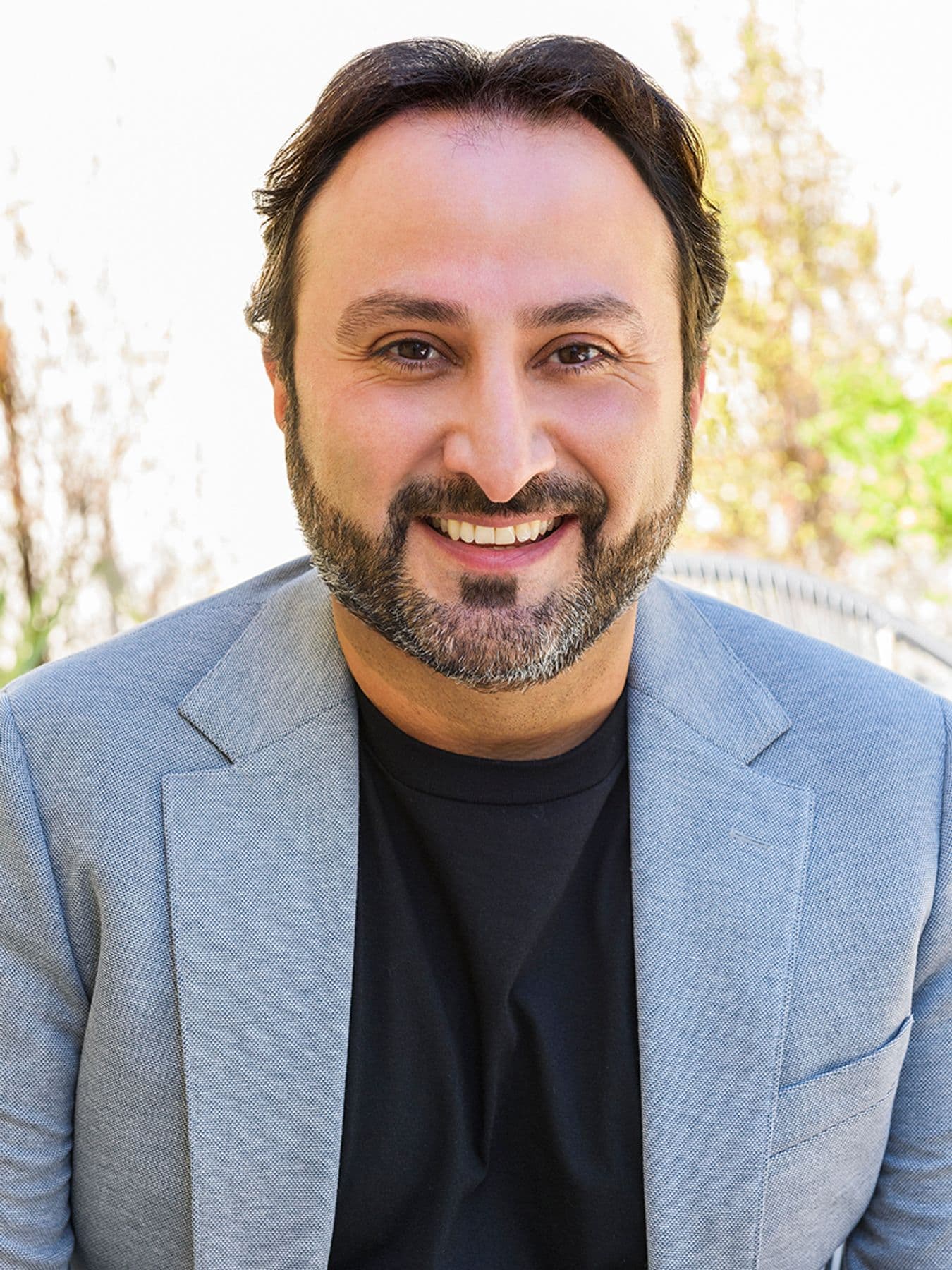 Darius Majlessi - Gallery Photo