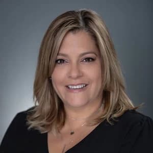 Linda Douglas - Gallery Photo