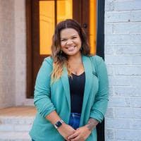 Taylor Lin - Agent in Clarksville, TN