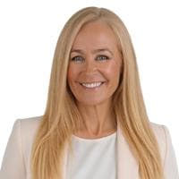 Amy Debusk - Branch Manager in Roseville, CA