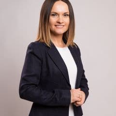Aleksandra Andreychuk - Managing Broker in Lake Forest, IL