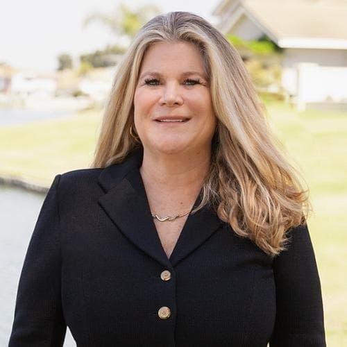 Polly McCormick - Redfin Principal Agent in Huntington-Beach, CA