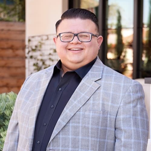 Ramiro Solano Jr - Redfin Agent in Victorville, CA