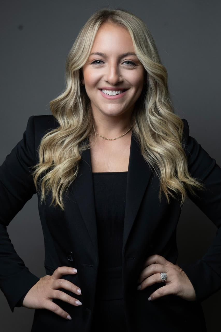 April Delucca - Salesperson in Wayne, NJ