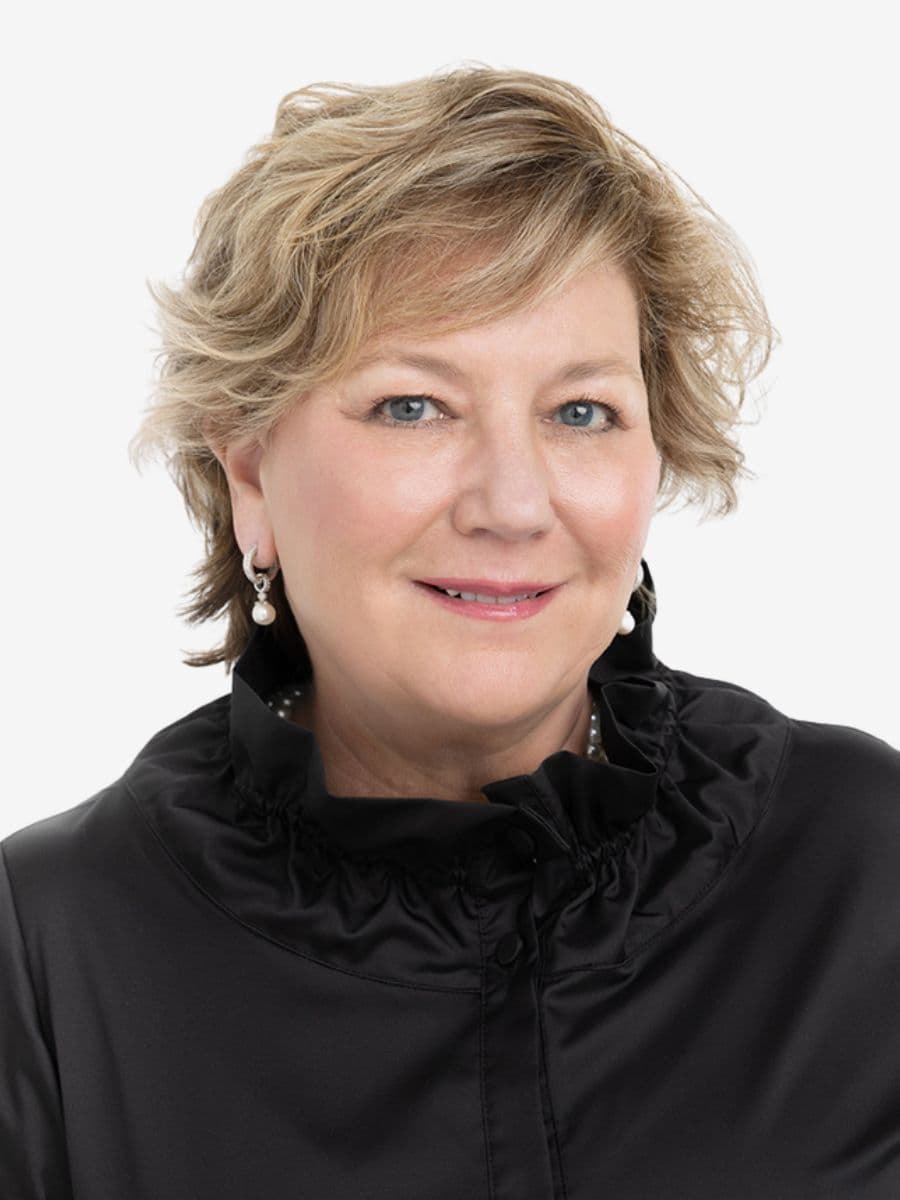 Patsy Bryan - Sales Associate in Saint Simons Island, GA