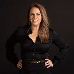 Anya Hodgson - Sales Associate in Chagrin Falls, OH