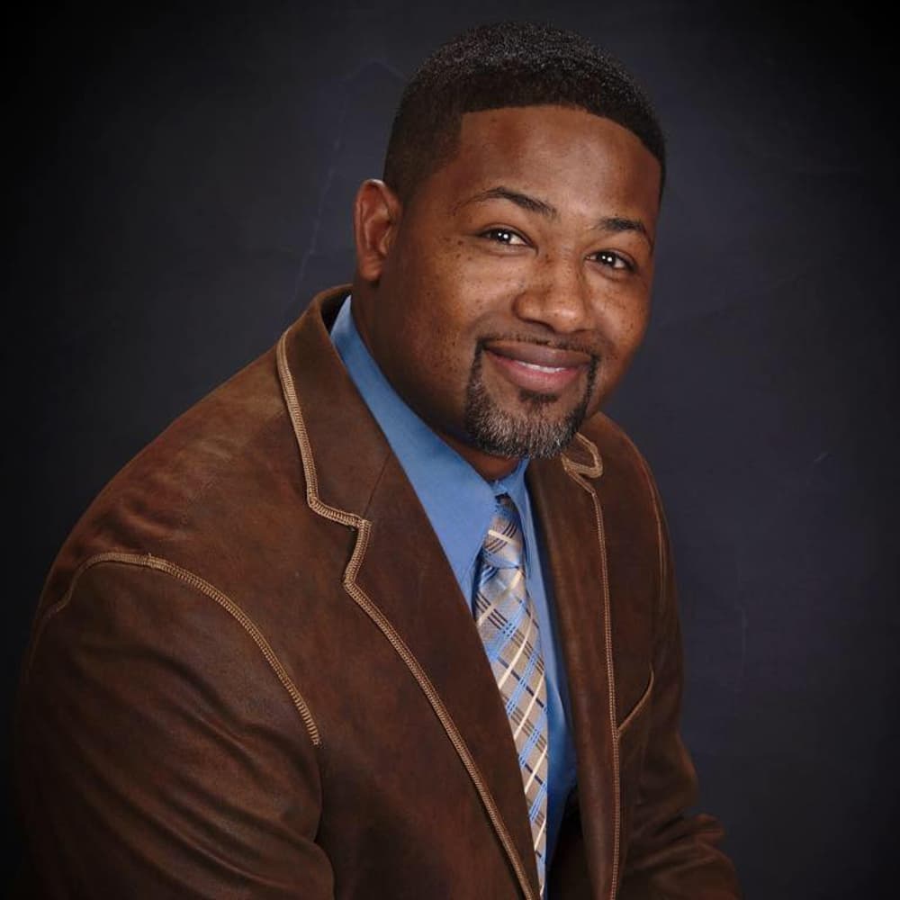 Gabriel Mcknight - Realtor in Lake Elsinore, CA