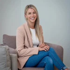 Victoria Mchutchon - Licensed Real Estate Broker