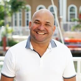 L Alexander De La Cruz - Agent in Miami, FL