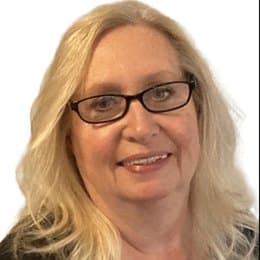 Cindy Haas - Broker/Owner in Washington, MO