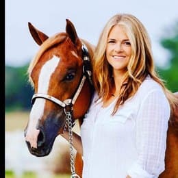 Alexandra Strom - Agent in Lexington, OK