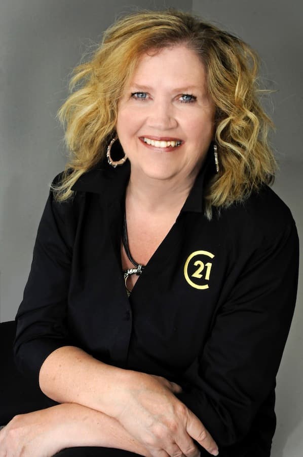 Glenda Dozier - Real Estate Salesperson in Siloam Springs, AR