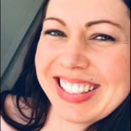 Stephanie Edwards - Broker Associate in Sevierville, TN