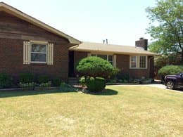 Elizabeth James - Agent in Lawton, OK
