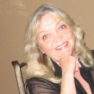 Estella Moll - Sr Mortgage Lender