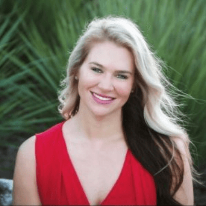 Ciara Young, Loan Officer, NMLS # 1702685 - Moore Lending Group - Loan Officer | NMLS # 1702685