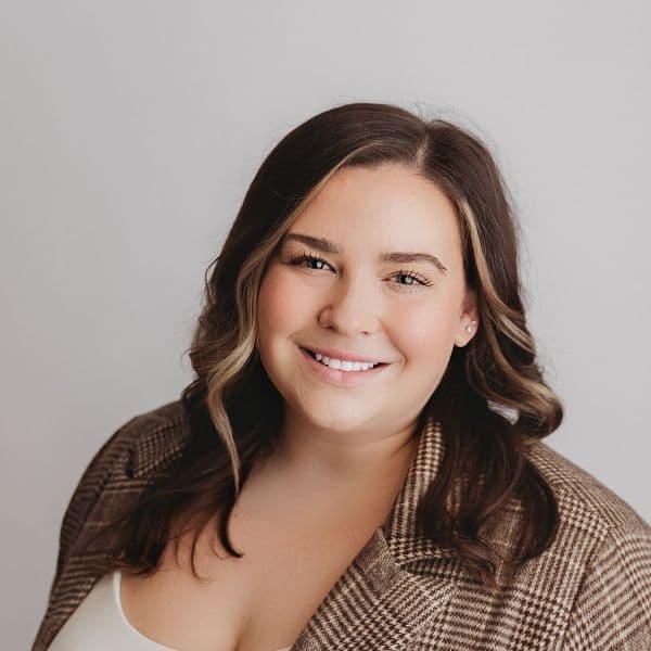New American Funding - Sara Turco - Loan Consultant | NMLS # 1539513