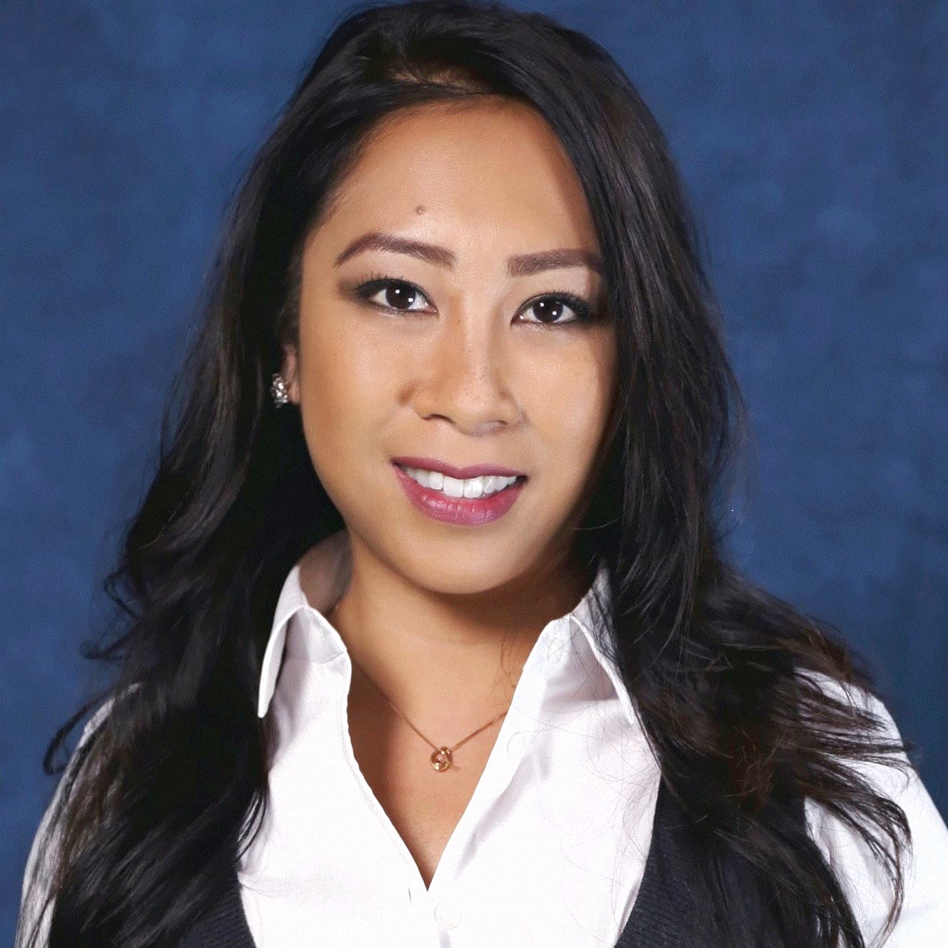 Monet Pasillas - New American Funding - OC Hub Branch Manager | NMLS # 269718