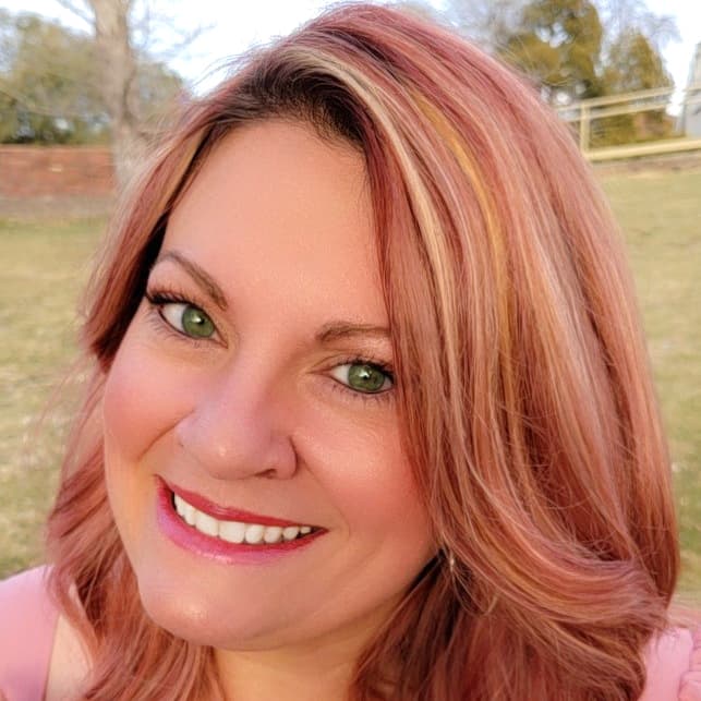 Dannielle Davidson - Senior Loan Officer | NMLS #911715