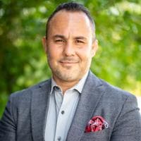 Arturo Pradera | Americana Home Loans | Las Vegas, NV - Branch Manager | NMLS # 381053 in Porterville, CA