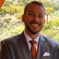 Ryan Vecchiarelli - Branch Manager | NMLS #2211790 in Irvine, CA
