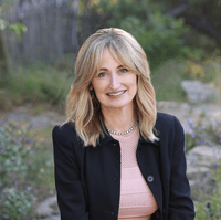 Leanne Larkin - Mortgage Loan Originator | West Capital Lending in Irvine, CA