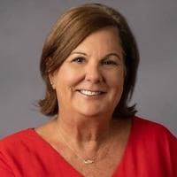 Elizabeth Nowell - Senior Loan Officer in Morehead City, NC