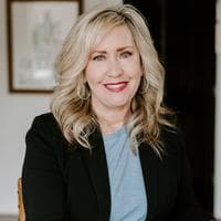 Wendy Davis - Branch Manager | NMLS# 229807 in Springtown, TX