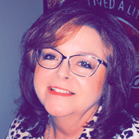 Patty Napgezek - Branch Manager | NMLS# 283083 in Hartland, WI