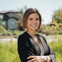 Ashley Hickmon - Branch Manager | NMLS# 250615 in Naples, FL