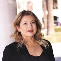 Tricia Clark - Loan Officer | NMLS# 268286 in San Dimas, CA