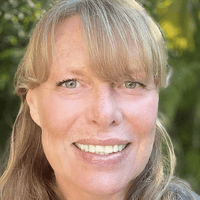 Karen Fonteyne at Prosperity Home Mortgage - Windsor - Mortgage Consultant | NMLS # 901035 in Windsor, CT