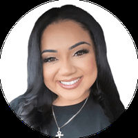 Stephanie Parra - Branch Manager l NMLS #1517372 in Cranston, RI