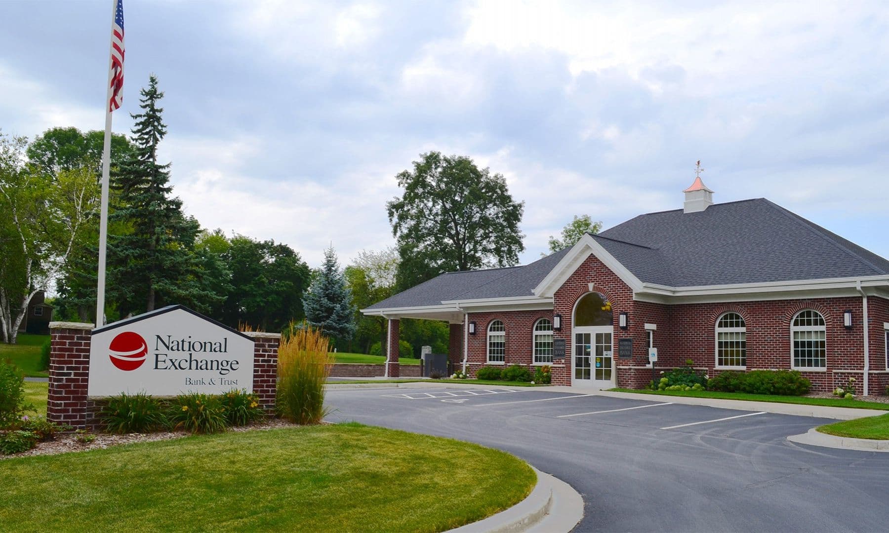 National Exchange Bank & Trust - Cedar Grove - Gallery Photo