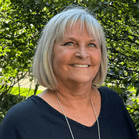 Lyn Wall - Mortgage Loan Originator | NMLS ID # 408680 in Naperville, IL
