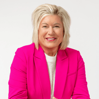 Guild Mortgage - Paula Nirschl - Area Manager | NMLS# 383396 in Vancouver, WA