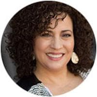 Guild Mortgage - Silvia Estrada - Senior Loan Officer | NMLS# 203538 in Chandler, AZ