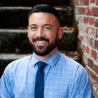 Guild Mortgage - Alex Gardner - Sales Manager | NMLS# 915950 in Grants Pass, OR