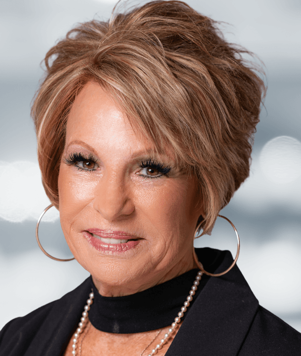 Linda Riley, Ruoff Mortgage - Gallery Photo