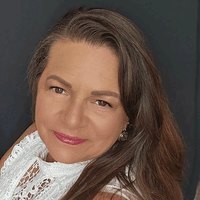 Charlotte Zornes - Mortgage Loan Originator | NMLS ID# 621596 in The W, TX