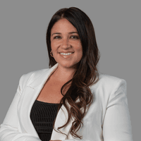 Jeannie Paiz - Retail Branch Manager | NMLS ID# 205988 in Meriden, CT
