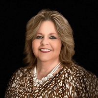 Lisa Burkes - Highlands Residential Mortgage, Ltd. in Waxahachie, TX