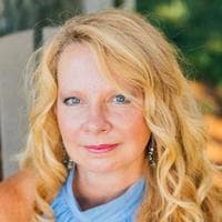 Michelle Crumley - Caliber Home Lending in Virginia Beach, VA
