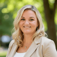 Emilie Oakes - Home Solution Lenders - Mortgage Loan Originator | NMLS# 1682248 in Bartow, FL