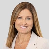 Ashlie Roe at CrossCountry Mortgage - Originating Branch Manager | NMLS #639380 in Eden, UT