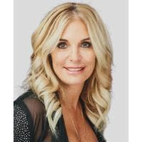 Wendy Krischke at CrossCountry Mortgage - Originating Branch Manager | NMLS #164651 in Merrillville, IN