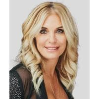 Wendy Krischke at CrossCountry Mortgage - Originating Branch Manager | NMLS #164651 in Merrillville, IN