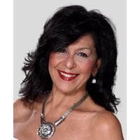 Denise Milton at CrossCountry Mortgage - Originating Branch Manager | NMLS #363377 in Reedley, CA